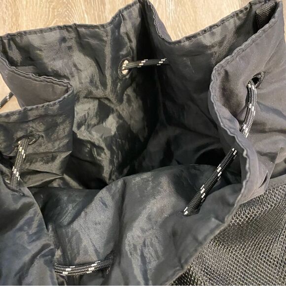 PINK by Victoria’s Secret Black Cinch Sack bucket Backpack tote purse beach - Picture 10 of 10